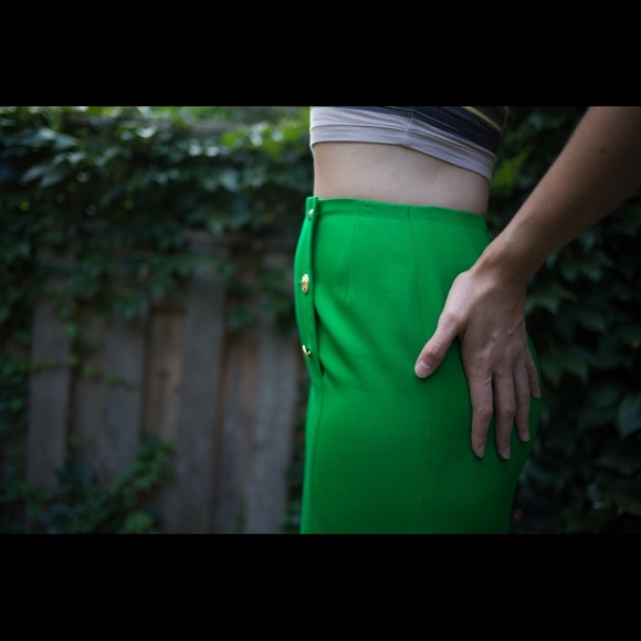 Vintage Kelly Green Celine Skirt with Gold Buttons - Picture 3 of 14